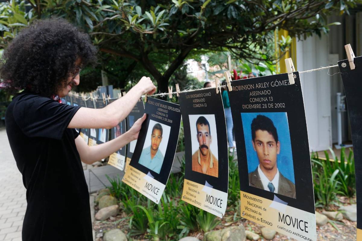 Como es tradición, también se mantiene la exhibición de los rostros de las personas que desaparecieron y murieron en las operaciones armadas de la comuna y en otros hechos de conflicto armado. FOTO Esneyder Gutiérrez