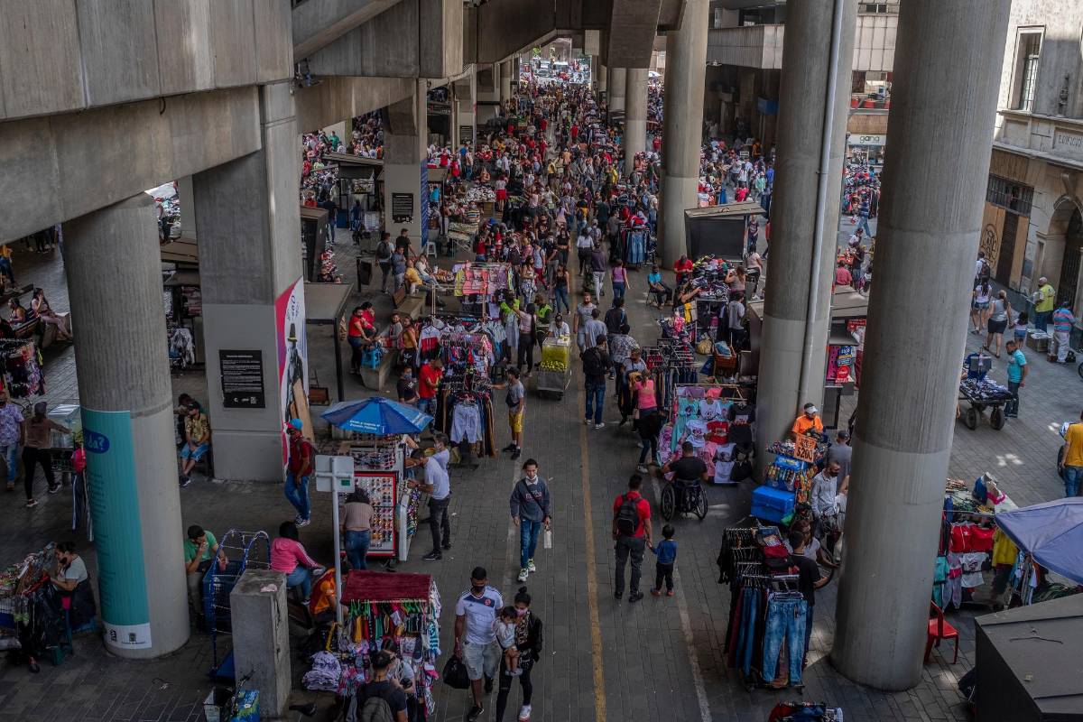Aglomeraciones en el centro de Medellín. Foto: Santiago Mesa