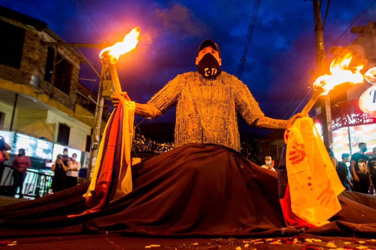 Colectivos se movilizarán en diferentes sectores de la ciudad y los municipios del área metropolitana, las manifestaciones han transcurrido, en su mayoría, en calma y de manera pacífica. Foto Julio César Herrera