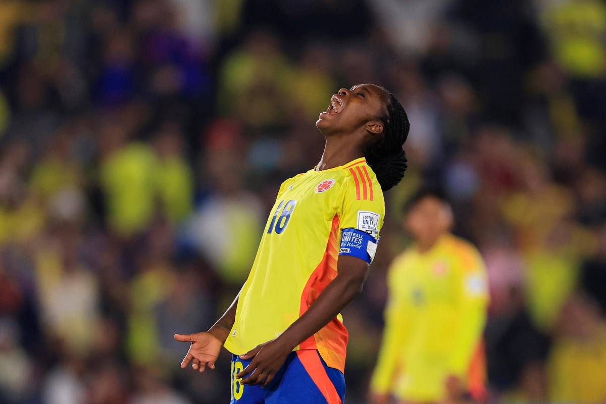 Linda Caicedo también tuvo un papel crucial, aportando tanto en defensa como en ataque, demostrando un impresionante despliegue físico. Foto: GETTY