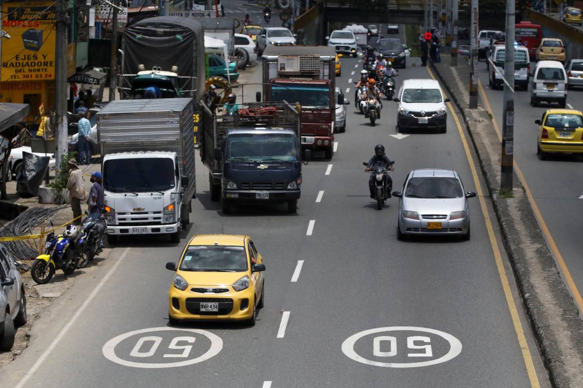 98 días se mantuvo la autopista Norte, con la velocidad a 50 km, sin víctimas fatales. Foto: Edwin Bustamante