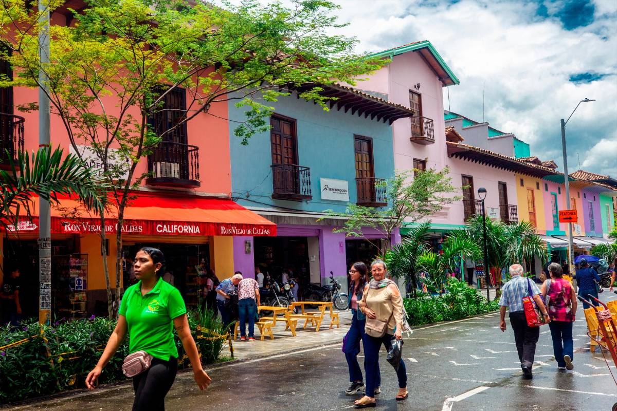 También se revitalizaron las fachadas. La Agencia APP (Agencia para la Gestión del Paisaje) y los propietarios llegaron a un acuerdo para hacer restauración de fachadas y embellecimiento arquitectónico. Foto: Camilo Suárez Echeverry