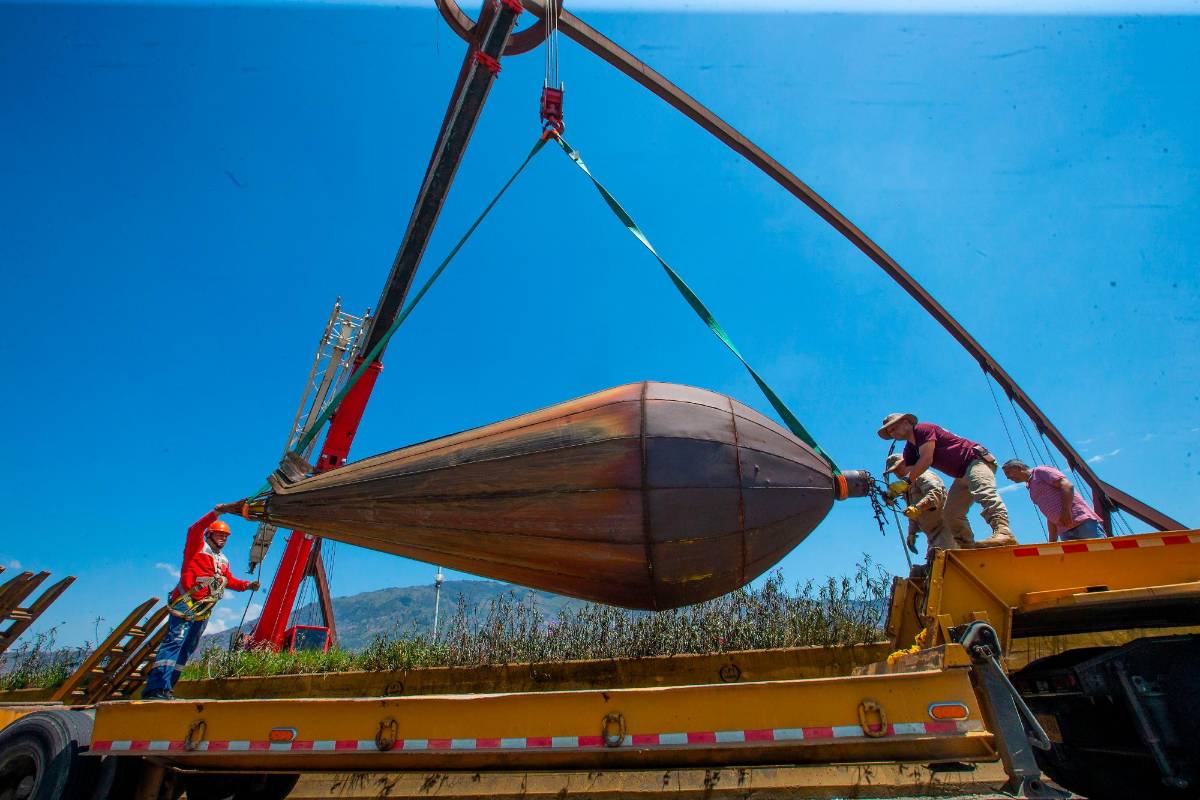 El desmonte se produjo tras el riesgo que supuso el desprendimiento de una parte de ella y el desgaste general de la obra. Foto: Esneyder Gutiérrez