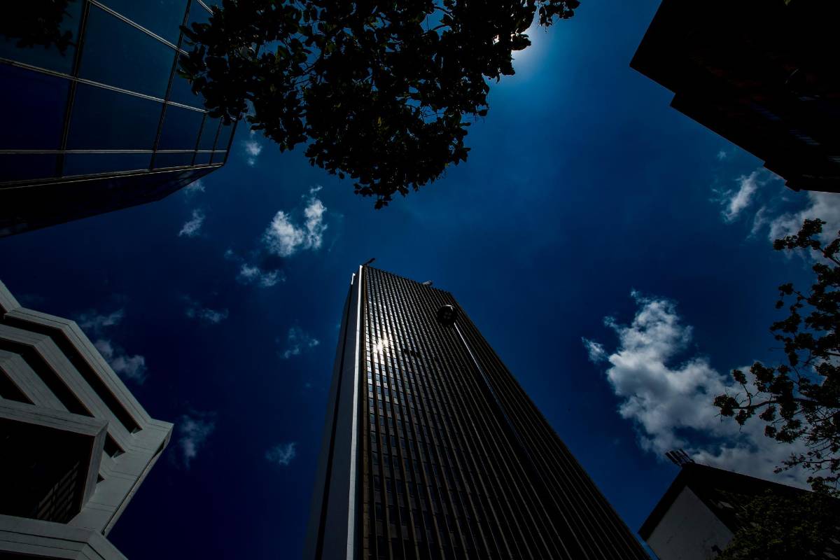 El edificio Coltejer fue construido inicialmente para albergar a la alta esfera ejecutiva de la Compañía Colombiana de Tejidos: COLTEJER. FOTO: Jaime Pérez