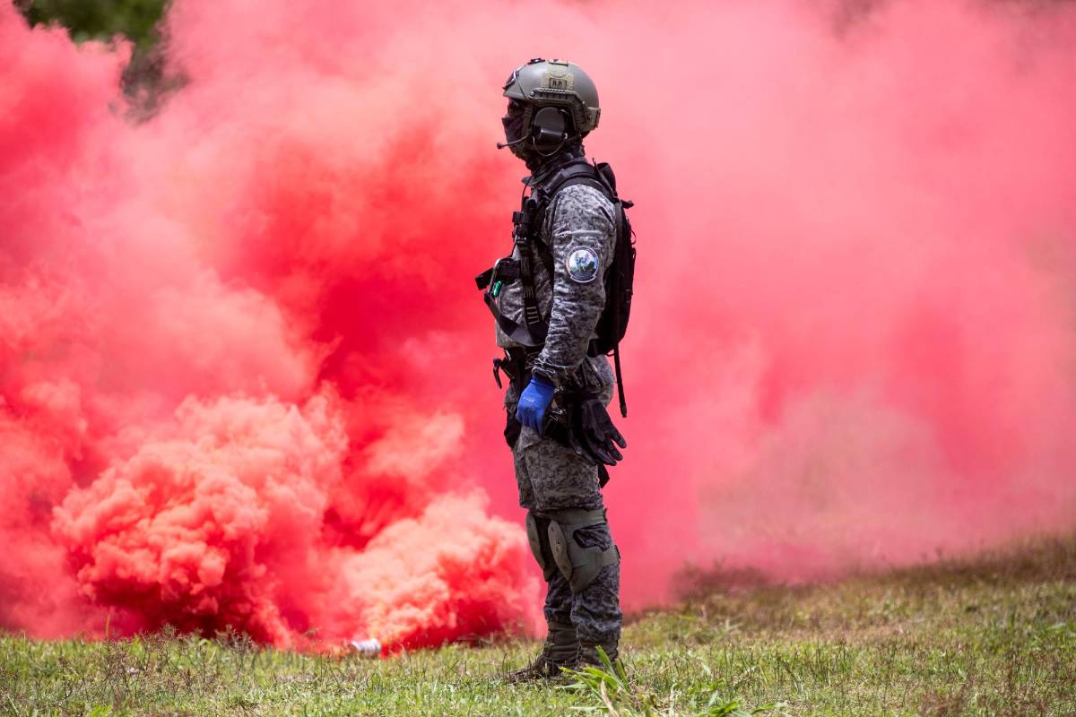 Tripulaciones, rescatistas y aeronaves de Estados Unidos, Canadá, Chile, Brasil, Honduras, México, República Dominicana, entre otros países, inician con jornadas de estandarización de los diversos procedimientos. Foto: Edwin Bustamante