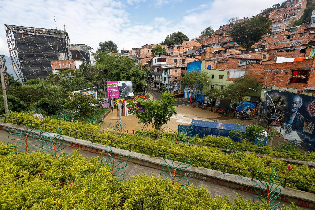 Según informó la Alcaldía de Medellín el contrato para la reconstrucción ya fue adjudicado y tendrá una duración de 14 meses. Foto Manuel Saldarriaga Quintero.