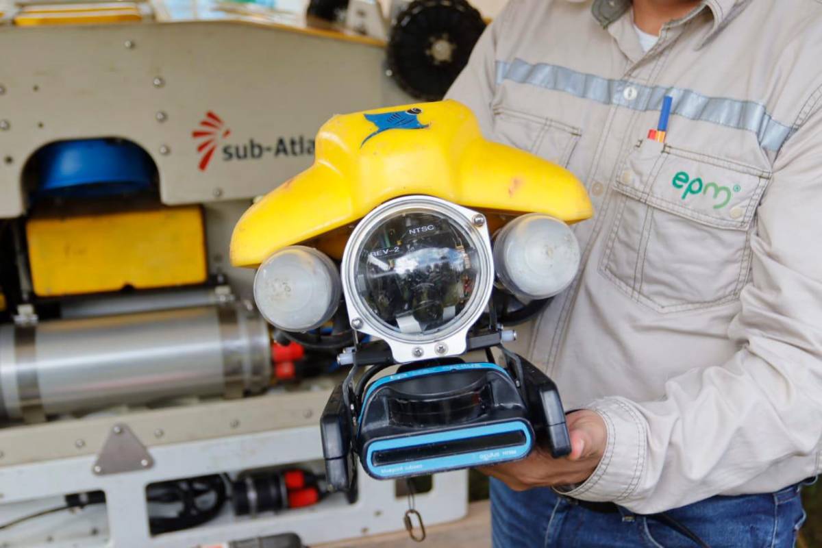 La inspección también será apoyada por un dron subacuático, que revisará la conducción entre La Fe y la planta La Ayurá. CORTESÍA EPM
