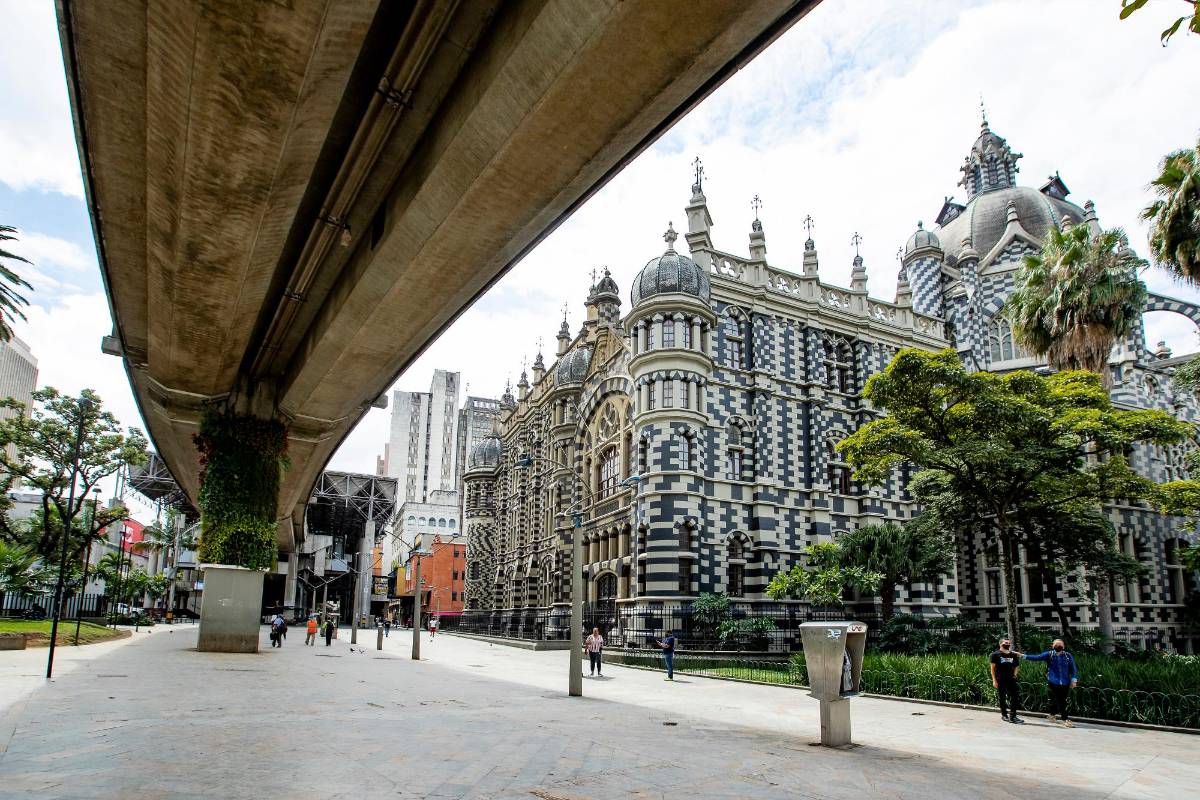 Viaducto Parque Berrío, centro de la ciudad. Foto: Jaime Pérez