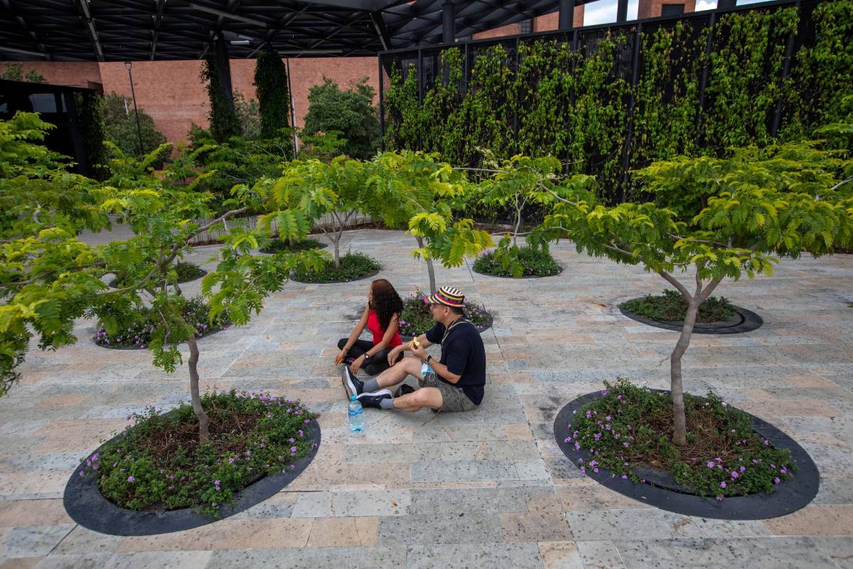 Los espacios verdes que ofrece Parques del Río están para el disfrute de visitantes y residentes, está ubicado en el centro de la ciudad. Foto: Edwin Bustamante