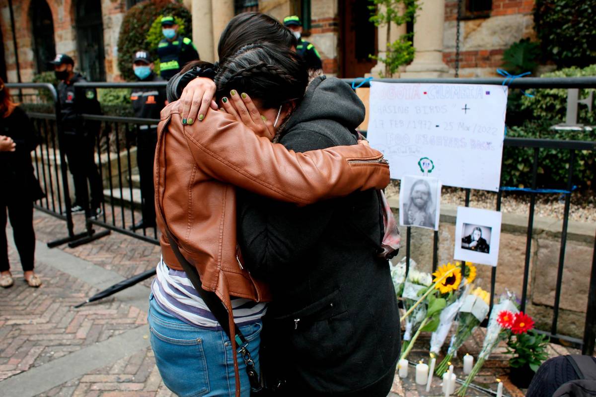 Sus seguidores expresan el dolor por su partida. Foto: Getty