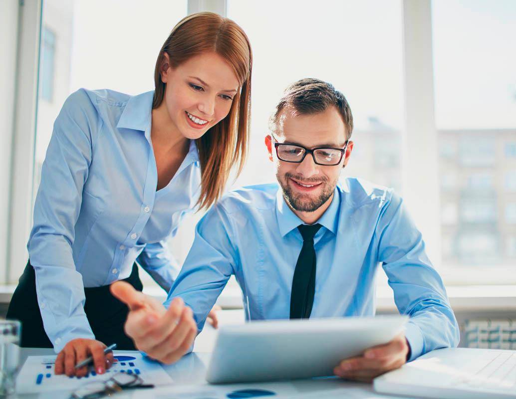 Las vacantes como asistente administrativo ofrecen flexibilidad laboral y oportunidades de crecimiento desde casa. FOTO: SHUTTERSTOCK