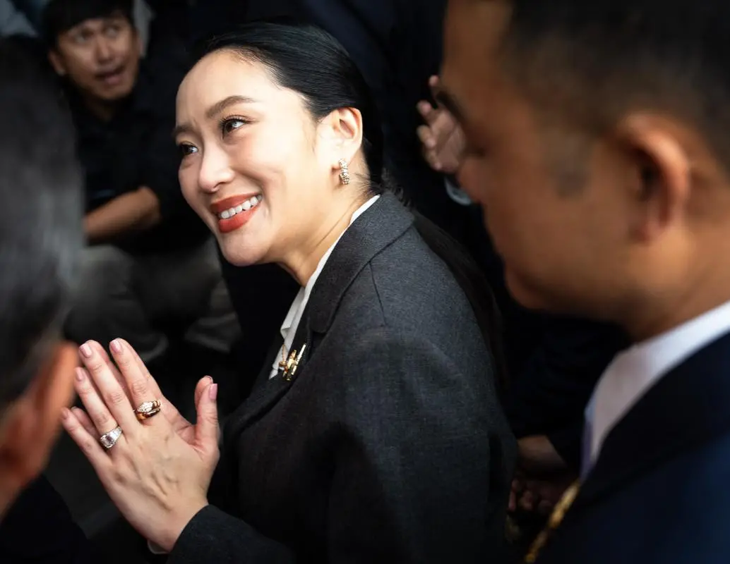 El Tribunal Constitucional de Tailandia despidió a la primera ministra Paetongtarn Shinawatra y a su gabinete el 29 de agosto por su manejo de la disputa fronteriza del país con Camboya. FOTO: AFP