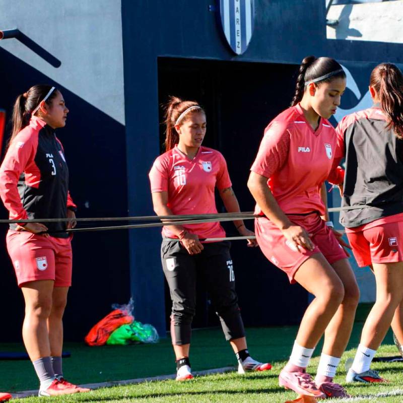 Liz Katherine Osorio que pasó por Atlético Nacional, es una de las jugadoras que llegaron como refuerzo a Santa Fe para la Copa Libertadores Femenina en Argentina. FOTO CORTESÍA SANTA FE