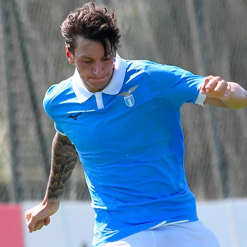 El futbolista italiano Romano Floriani Mussolini juega como lateral derecho, aunque también puede desempeñarse como carrilero. FOTO GETTY 