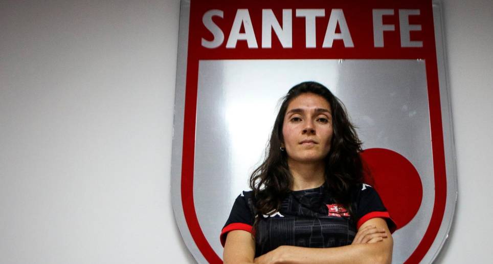 La defensa bogotana Natalia Gaitán regresa al país para jugar con Santa Fe en la Copa Libertadores femenina. FOTO TOMADA @NATALIAGAITAN