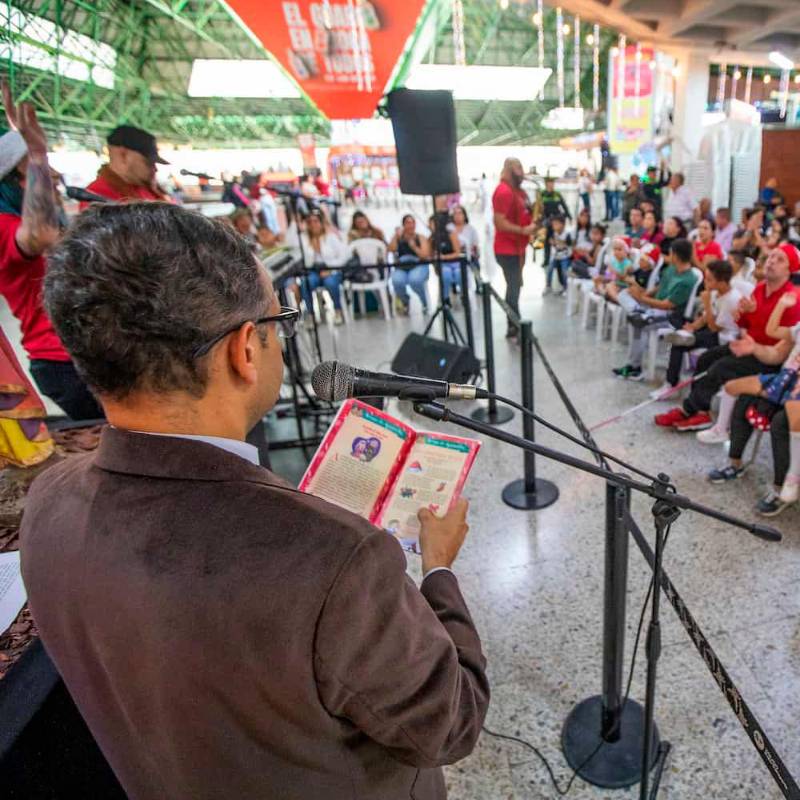 La Candelaria, San Javier, El Poblado y Santa Elena son algunos de los lugares de Medellín donde niños y adultos podrán participar de las novenas de aguinaldos. FOTO: Esneyder Gutiérrez
