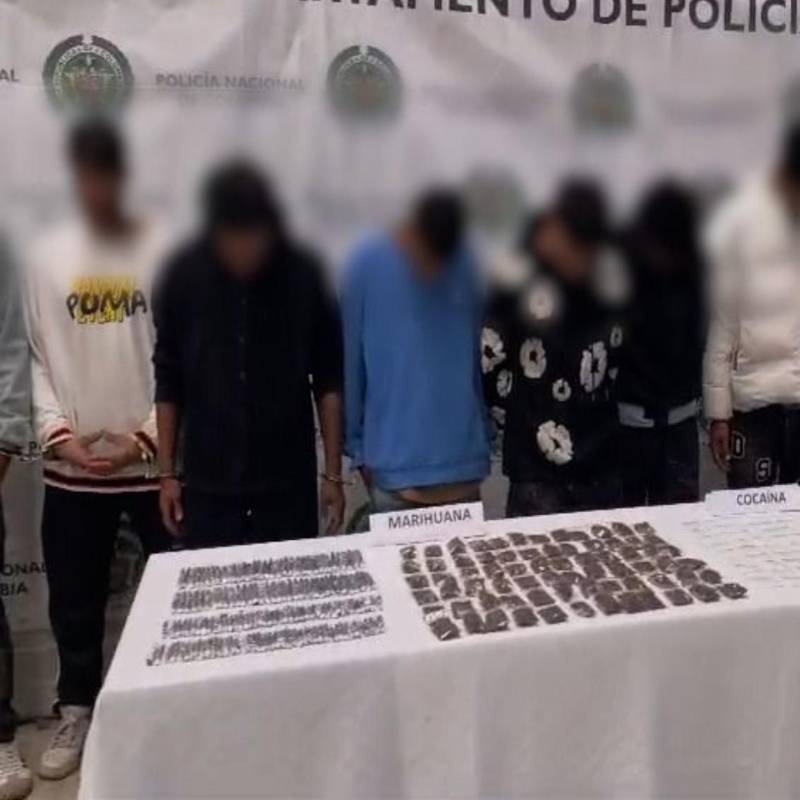 También fueron incautadas cerca de 1.000 dosis de drogas. FOTO: Cortesía.