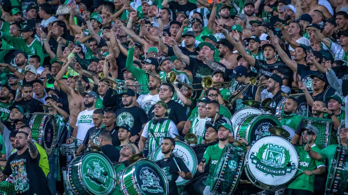 El noble mensaje de paz que enviaron los hinchas de Nacional a los de ...