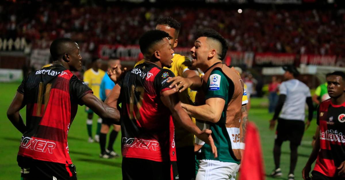 Celebración Del Gol De Cúcuta Frente A La Banca Del Barranquilla Desató ...