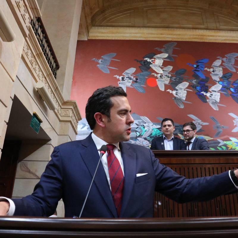 El ministro del Interior, Rodrigo Lara, anunció reforma tras aprobación del presupuesto. FOTO: @Rodrigo_Lara_