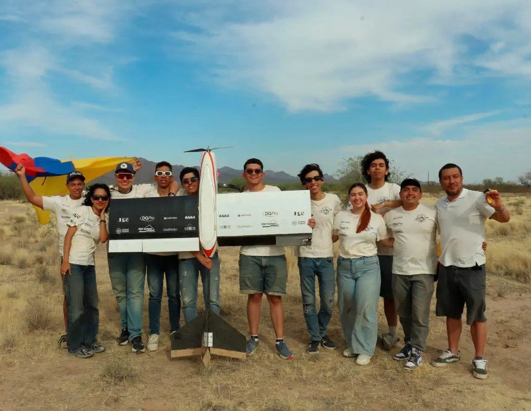El equipo de la UPB recibió elogios de sus pares internacionales por su desempeño en la competencia. FOTO: CORTESÍA