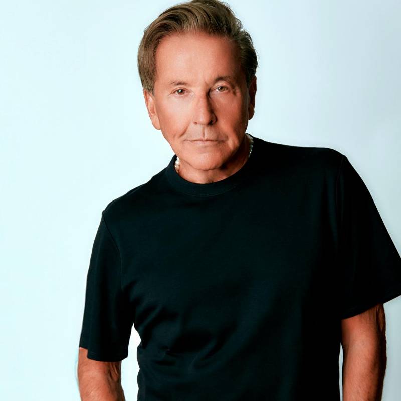 Ricardo Montaner tiene 68 años, hace cuatro años no viene a Medellín, que por ahora no está incluida en esta gira. FOTO Cortesía