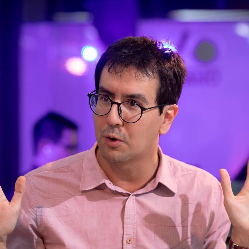 Javier Mejía estuvo en EL COLOMBIANO hablando de la propuesta de Stanford, Civics Iniciative. FOTO horus thor amaya