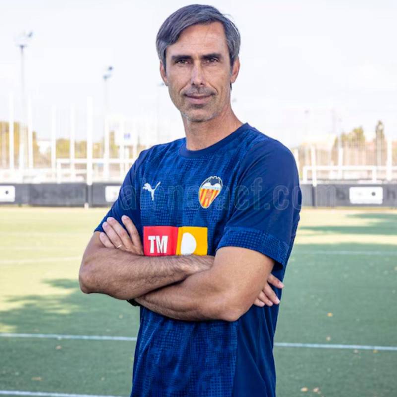 Fernando Martín era entrenador del equipo Femenino B del Valencia de España. FOTO: Tomada de Valencia CF