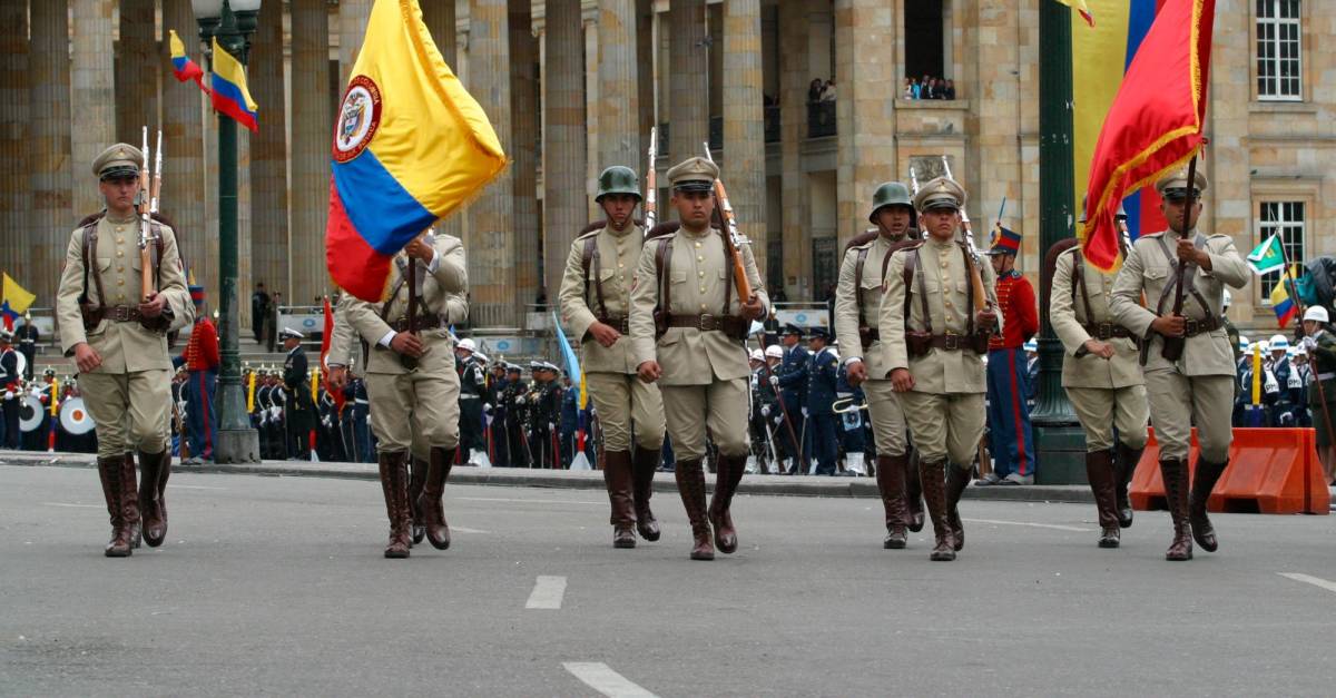 La polémica detrás de los cambios en el desfile militar del 20 de julio