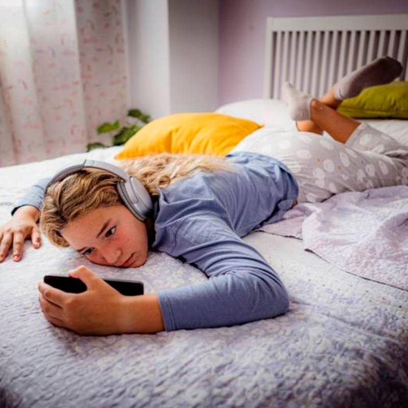 ¿Se siente cansado o desconcentrado? El sueño y la productividad, lo más afectado por uso de redes sociales