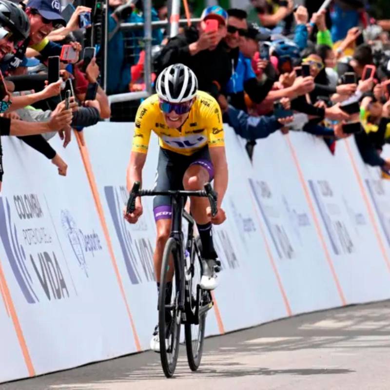 El ciclista colombiano Rodrigo Contreras es el vigente campeón del Tour Colombia. Se quedó con el primer escaño del podio en la edición del 2024. Foto: AFP