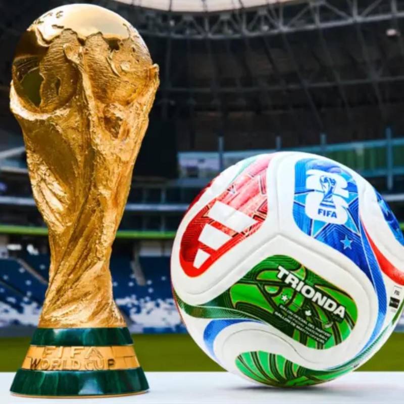 Con boletos de fase de grupos que igualan el costo de un Super Bowl y palcos premium cotizados en miles de dólares, el torneo se ha transformado en un fenómeno financiero sin precedentes históricos. FOTO: Adidas y Fifa