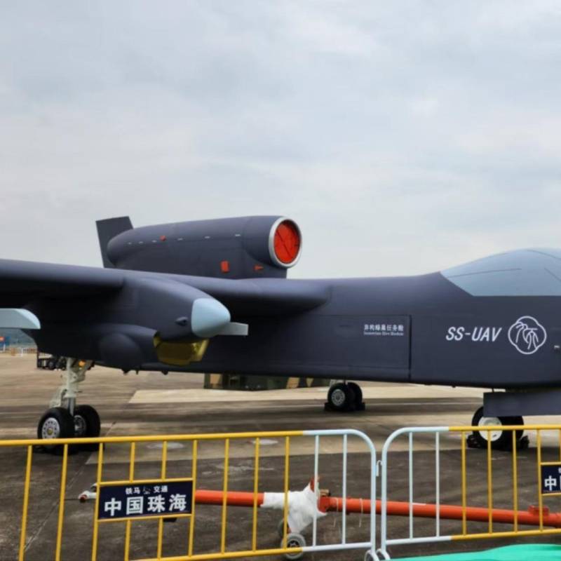 Este Jiu Tian es un portadrones aéreo de gran envergadura (25 metros) y capacidad de carga (16 toneladas), diseñado para lanzar enjambres de drones explosivos. FOTO: REDES SOCIALES @xinfolive