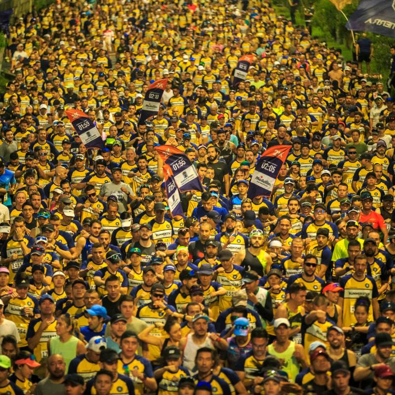 En Medellín cada vez hay más carreras al año, en la Maratón Medellín participaron más de 27.000 personas. Foto: Camilo Suárez