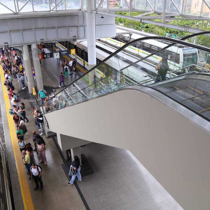 Imagen de referencia de escaleras eléctricas del Metro de Medellín en la estación San Javier. FOTO: Cortesía