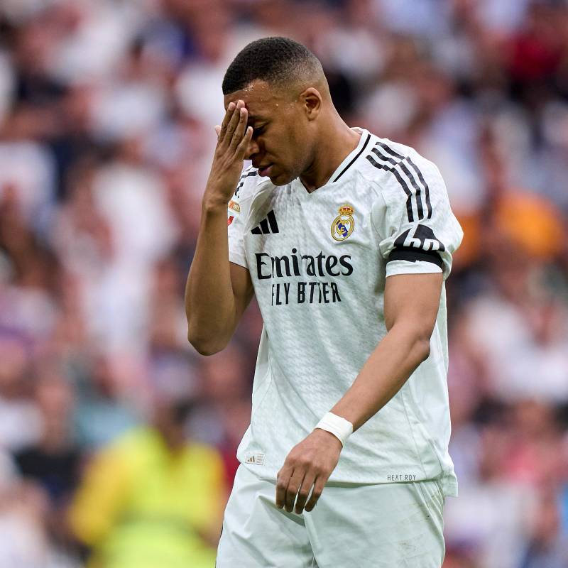 El delantero francés Kylian Mbappé fue hospitalizado por cuadro agudo de gastroenteritis. FOTO: GETTY