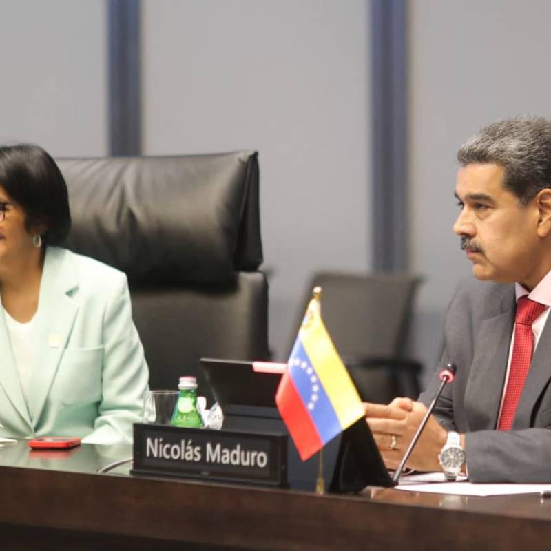 La presidenta interina de Venezuela, Delcy Rodríguez, respondió a las acusaciones de haber traicionado a Nicolás Maduro. FOTO: AFP