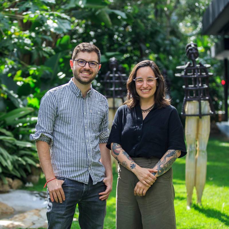 Miguel Aguirre y Laura Restrepo Guzmán son autores jóvenes, publicados por el Fondo de Cultura Económica. FOTO camilo suárez