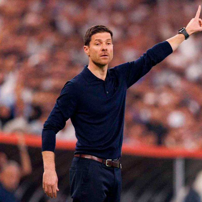 Después de su corto paso como entrenador del Real Madrid, parece que Xabi Alonso tendría otra oportunidad en uno de los grandes de Inglaterra. FOTO: Getty