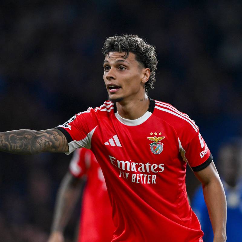 Richard Ríos, de 25 años, no contó con suerte este martes en Champions y con su autogol Benfica ya suma dos derrotas en la Champions. FOTO: GETTY