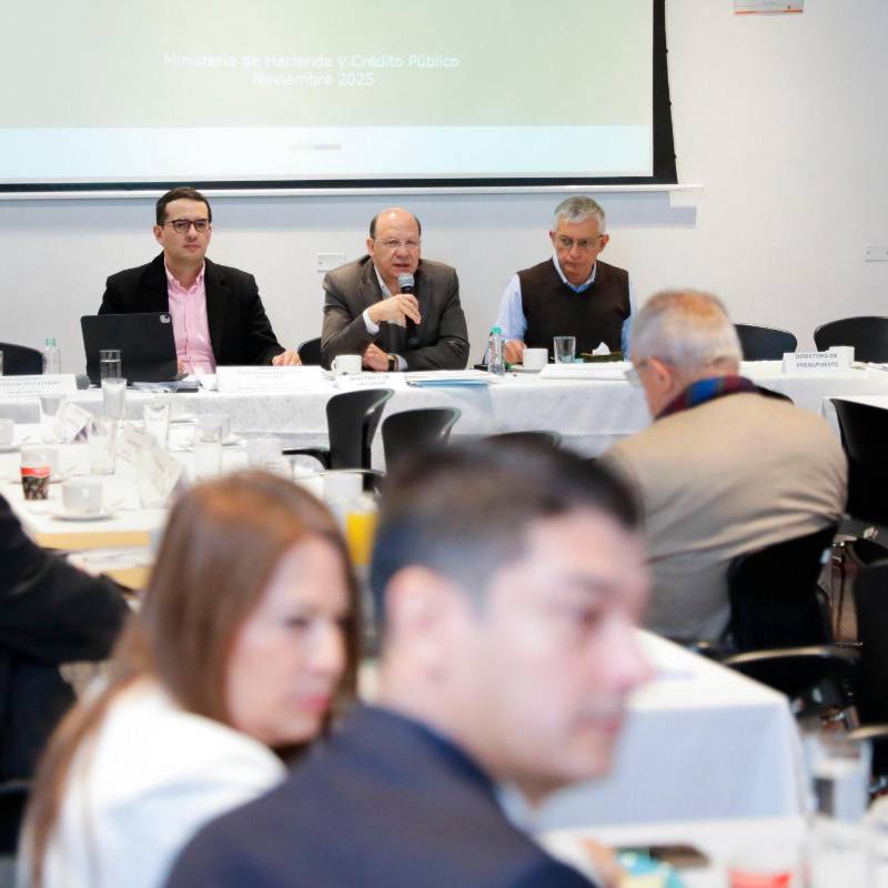 El Ministerio de Hacienda explicó a comisiones económicas del Congreso los alcances del proyecto de reforma tributaria. FOTO tomada de X