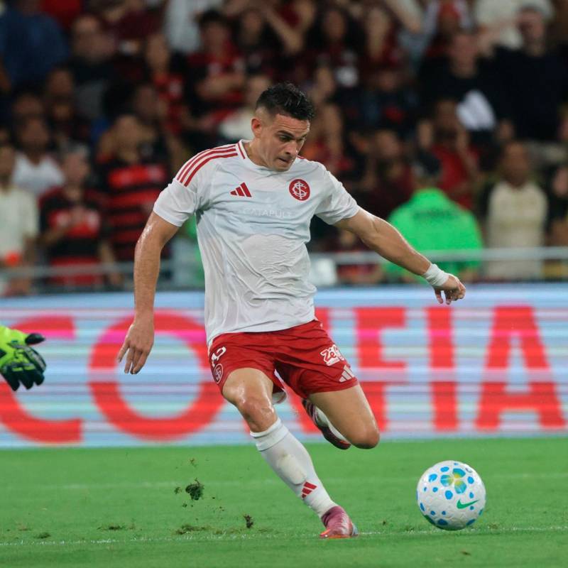 El delantero colombiano Rafael Santos Borré llegó al balompié brasileño en 2024, desde Alemania. Foto: tomada del x de @SCInternacional