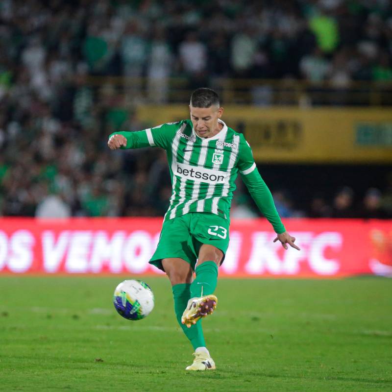 Es inevitable que la llegada de James impulse el negocio de las camisetas de Atlético Nacional, que desde el año entrante ya no serán de la marca Nike, sino de marca propia. FOTO GETTY 