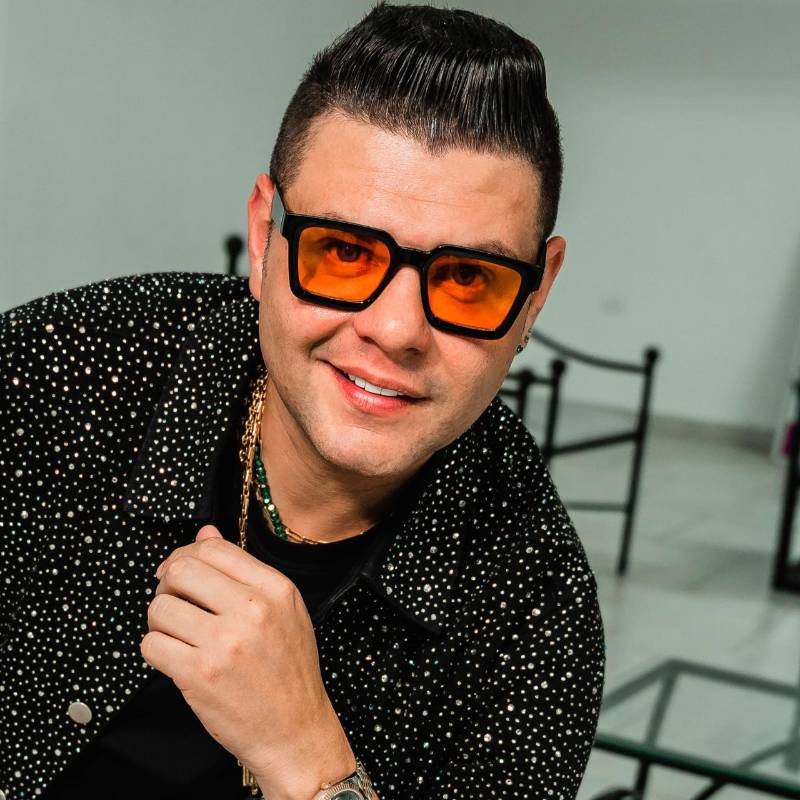 Luifer Cuello quiere volver a cantar en Medellín; espera, tras regrabar sus éxitos, regresar a los escenarios. FOTO Cortesía