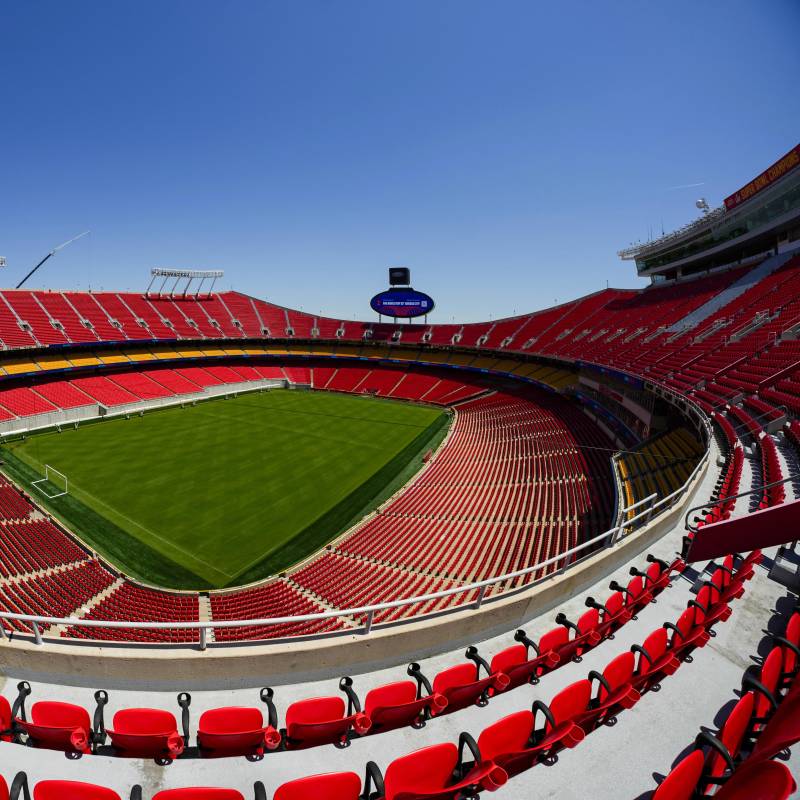 El Arrowhead Stadium, en Kansas City, Misuri, es uno de los escenarios donde se jugarán partidos en condiciones de riesgo térmico para jugadores y asistentes. FOTO Getty