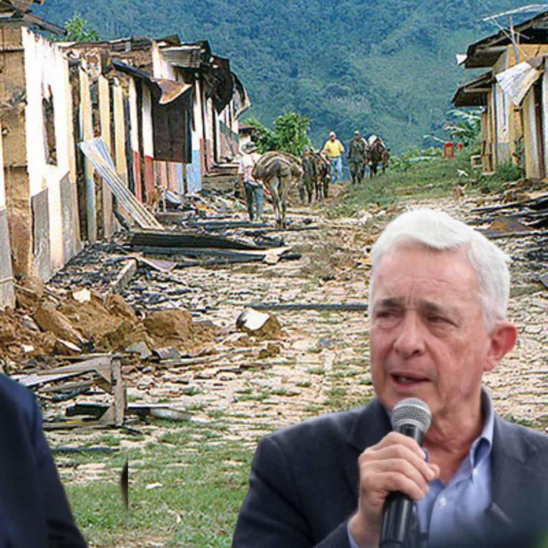 Exjefe paramilitar Salvatore Mancuso y el expresidente Álvaro Uribe. Foto: Colprensa