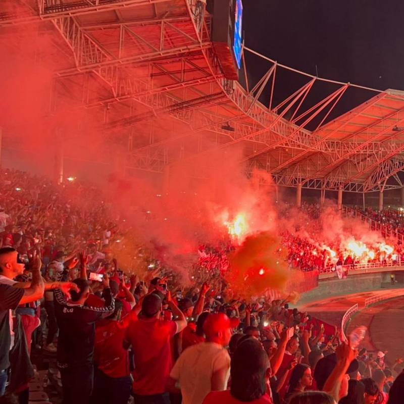 Los hinchas de la barra Barón Rojo Sur de América de Cali se quejaron ante la crisis por la que pasa el club rojo del Valle del Cauca. FOTO: Redes sociales @BRS_COL