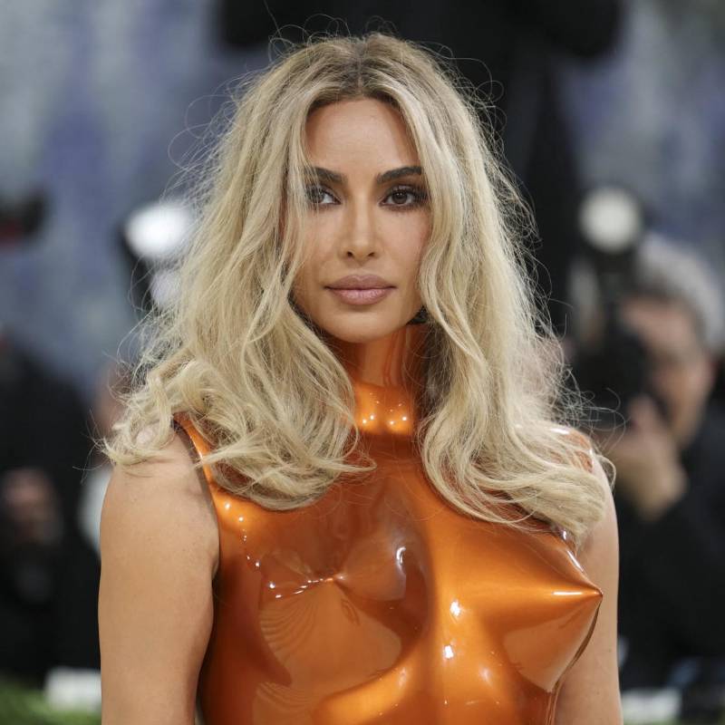Kim Kardashian sufrió un robo a mano armada en 2016 mientras se hospedaba en un hotel de París durante la Semana de la Moda. FOTO: AFP. 