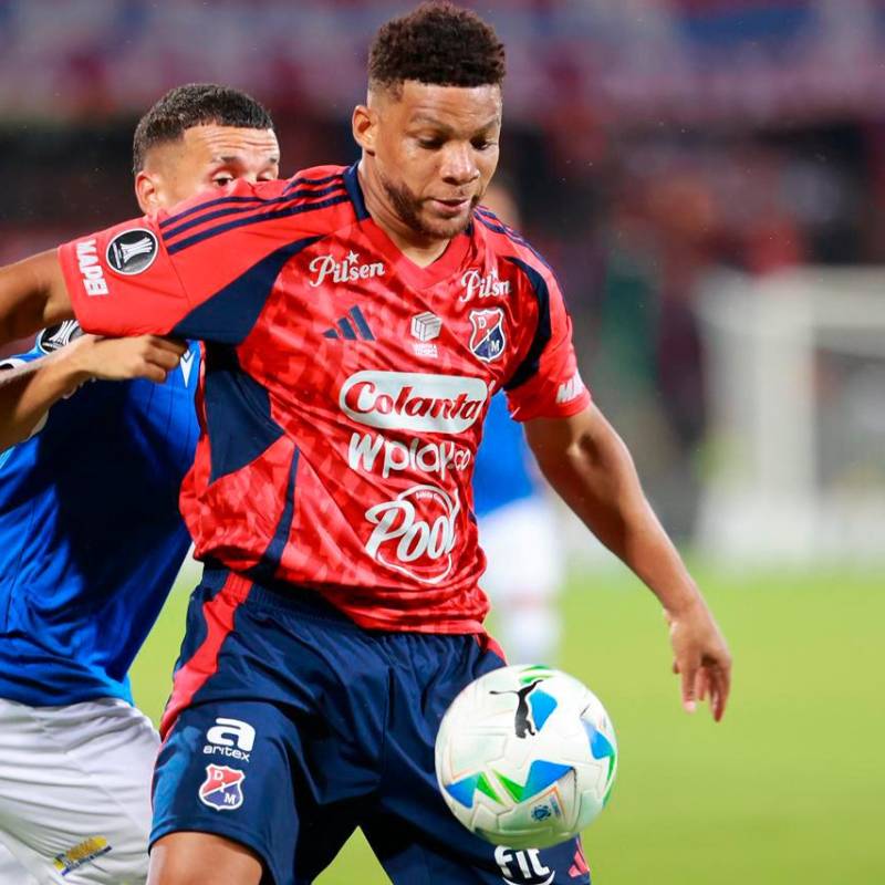 El lateral izquierdo antioqueño Frank Fabra es uno de los jugadores más experimentados de la plantilla de Independiente Medellín para afrontar la Copa Libertadores. Foto: Manuel Saldarriaga