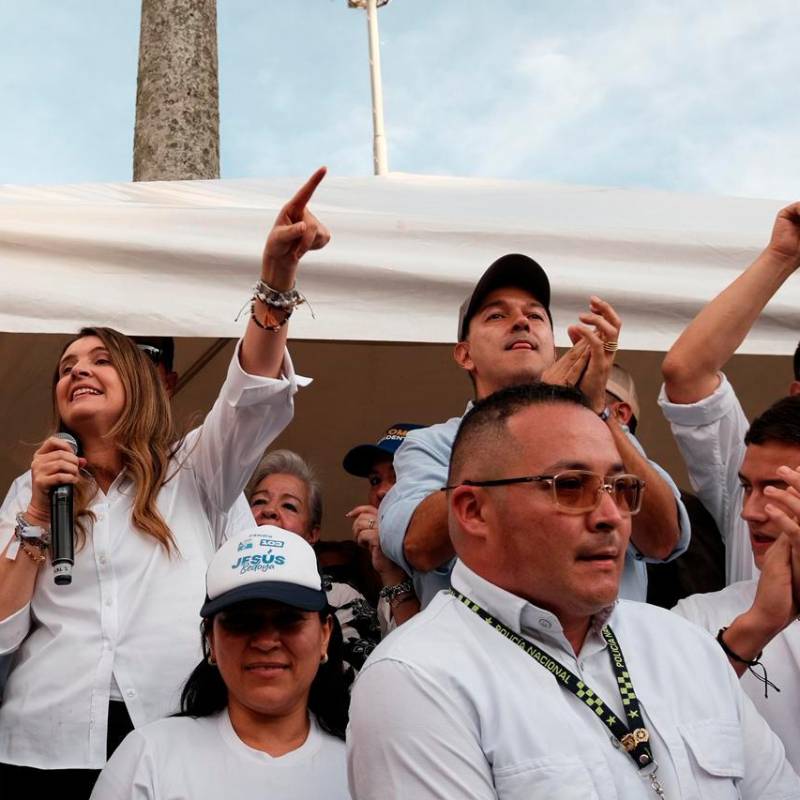 Paloma Valencia durante su intervención en Manizales, donde presentó su propuesta de seguridad y desarrollo regional. FOTO CORTESÍA 